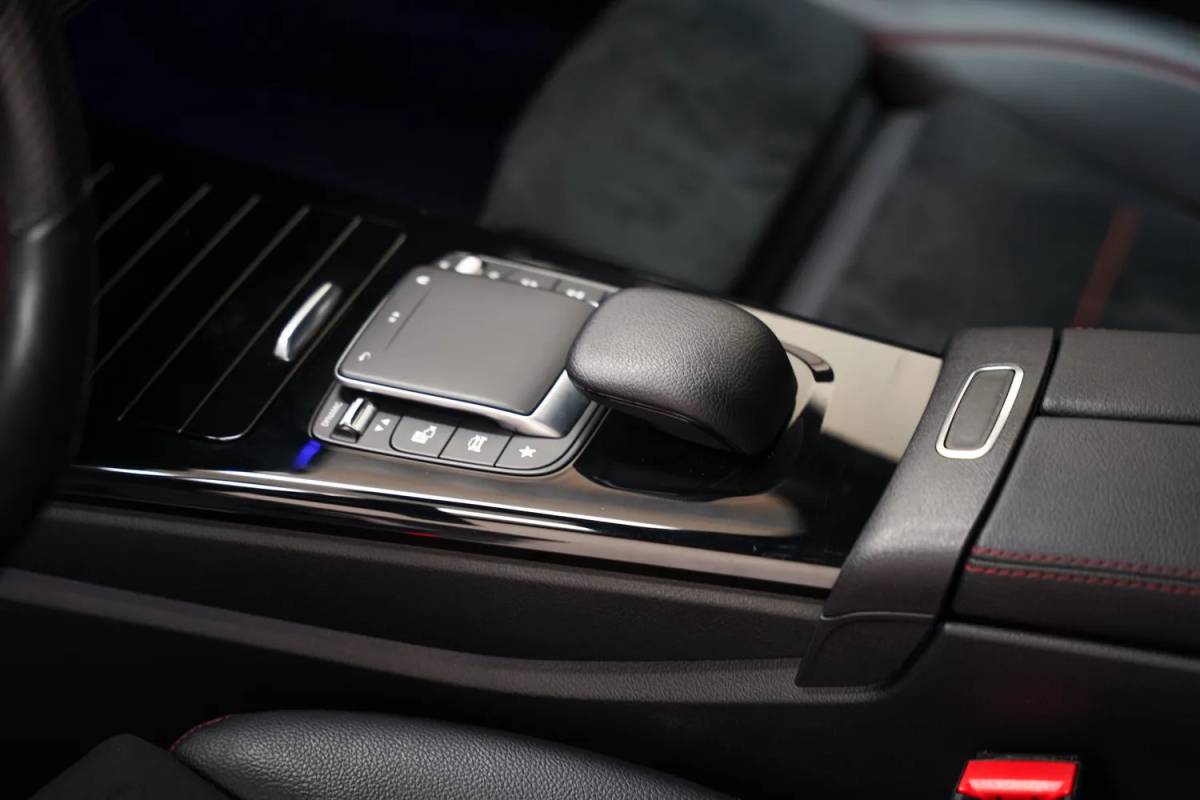 Mercedes-Benz CLA Mercedes-Benz CLA-Klasse 250 e Premium Plus AMG [ Nightpakket Stoelverwarming LED ]