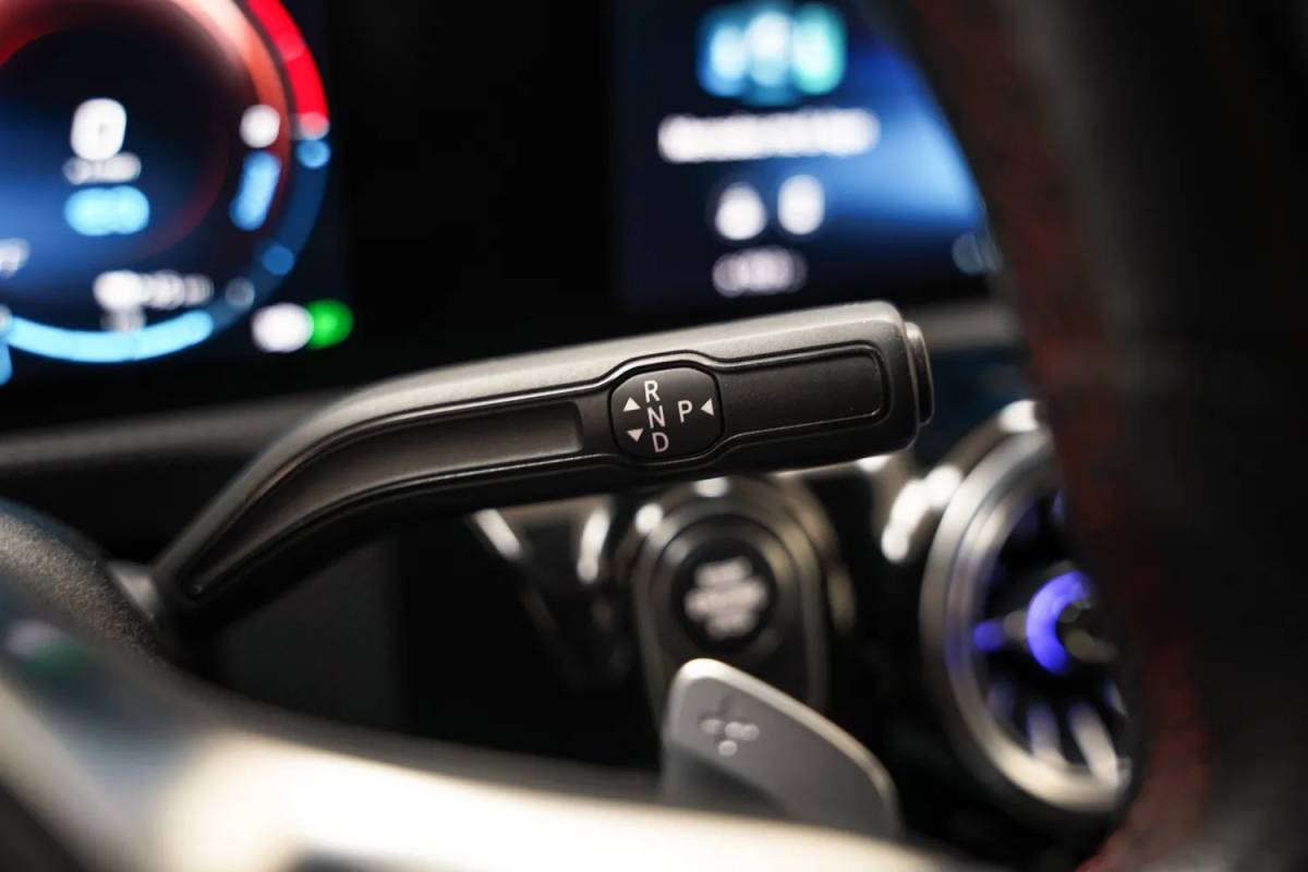Mercedes-Benz CLA Mercedes-Benz CLA-Klasse 250 e Premium Plus AMG [ Nightpakket Stoelverwarming LED ]