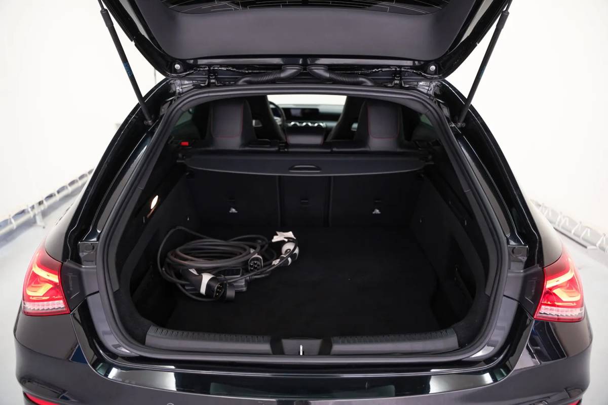 Mercedes-Benz CLA Mercedes-Benz CLA-Klasse 250 e Premium Plus AMG [ Nightpakket Stoelverwarming LED ]