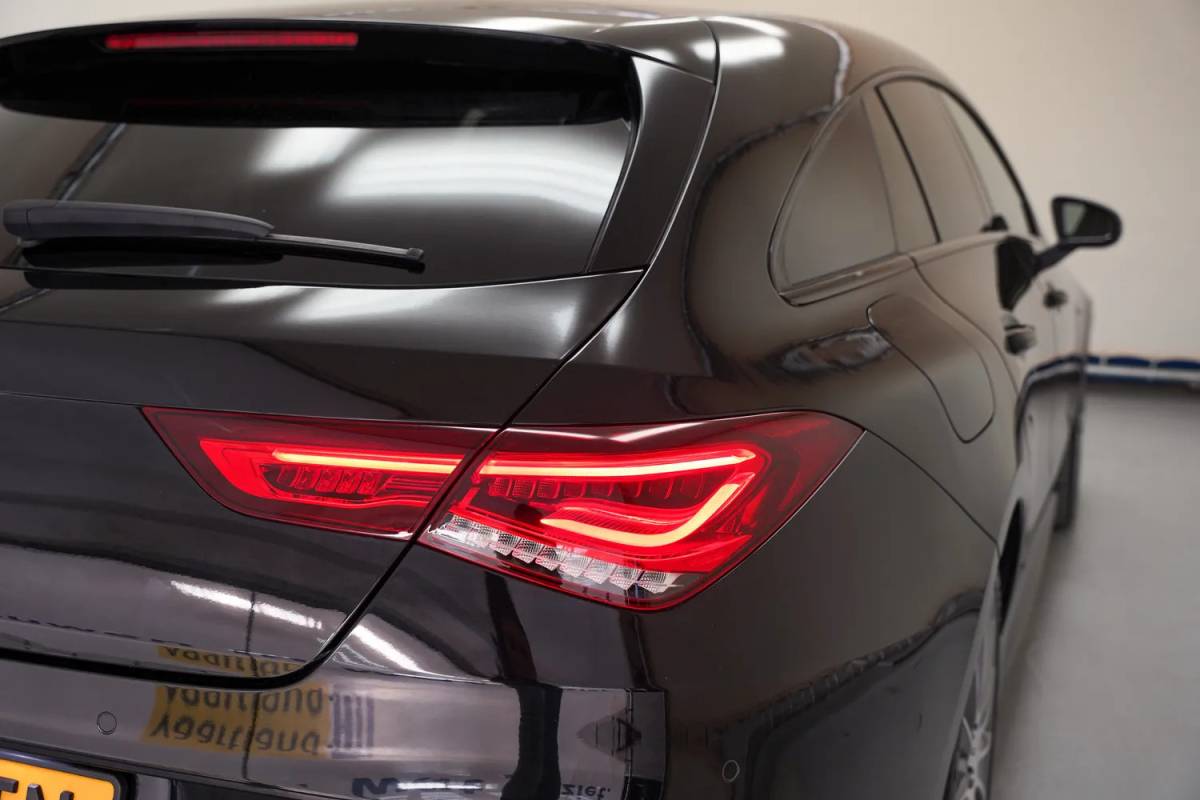 Mercedes-Benz CLA Mercedes-Benz CLA-Klasse 250 e Premium Plus AMG [ Nightpakket Stoelverwarming LED ]