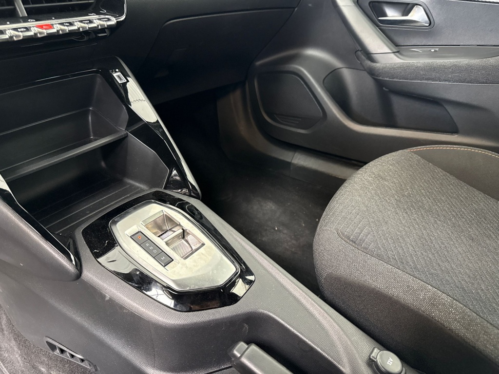 Peugeot 2008 Peugeot 2008 Hybrid 145 Style