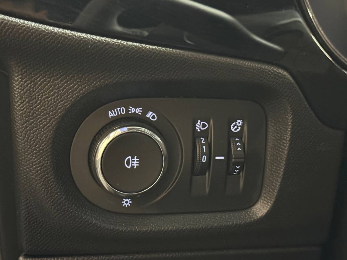 Opel Corsa Opel CORSA 1.2 GS Line | Led | Carplay | Airco | Stoelverwarming