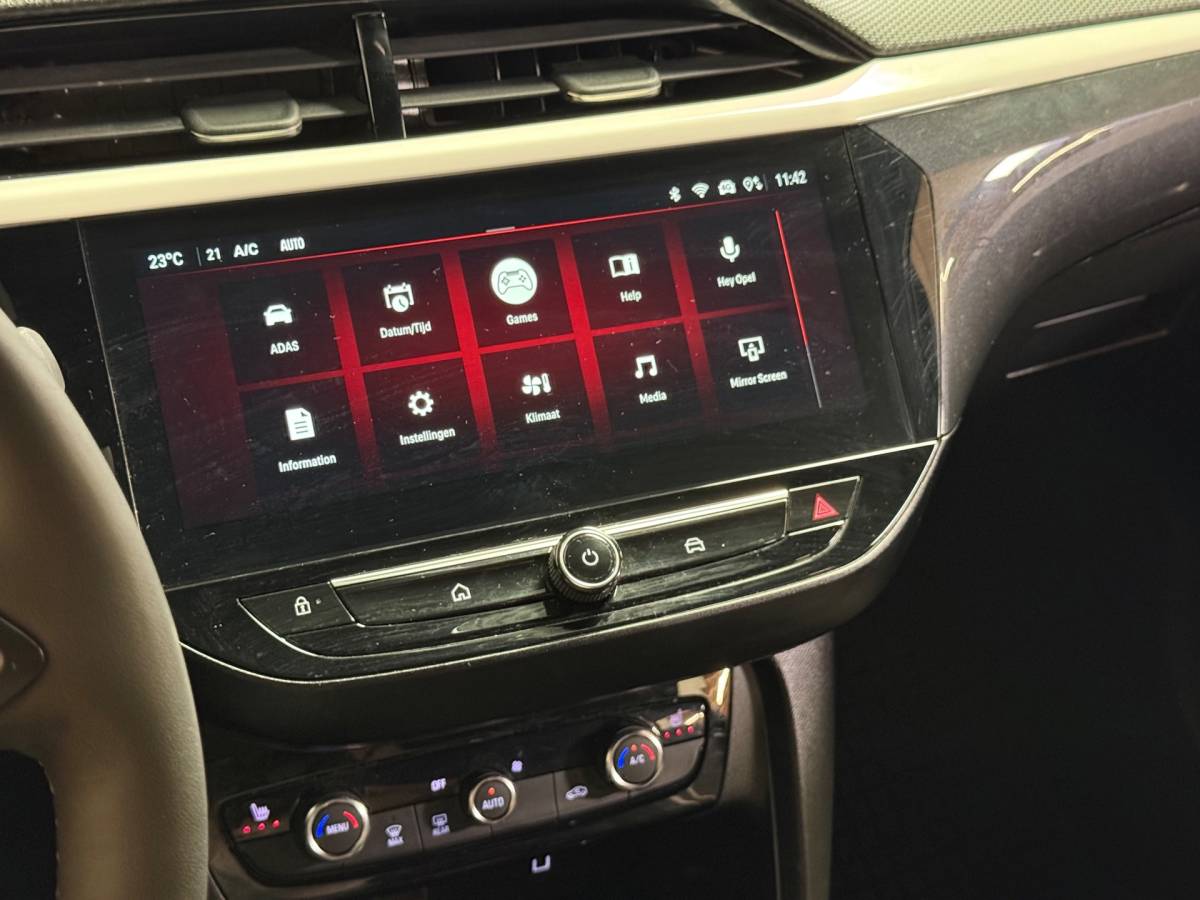 Opel Corsa Opel CORSA 1.2 GS Line | Led | Carplay | Airco | Stoelverwarming