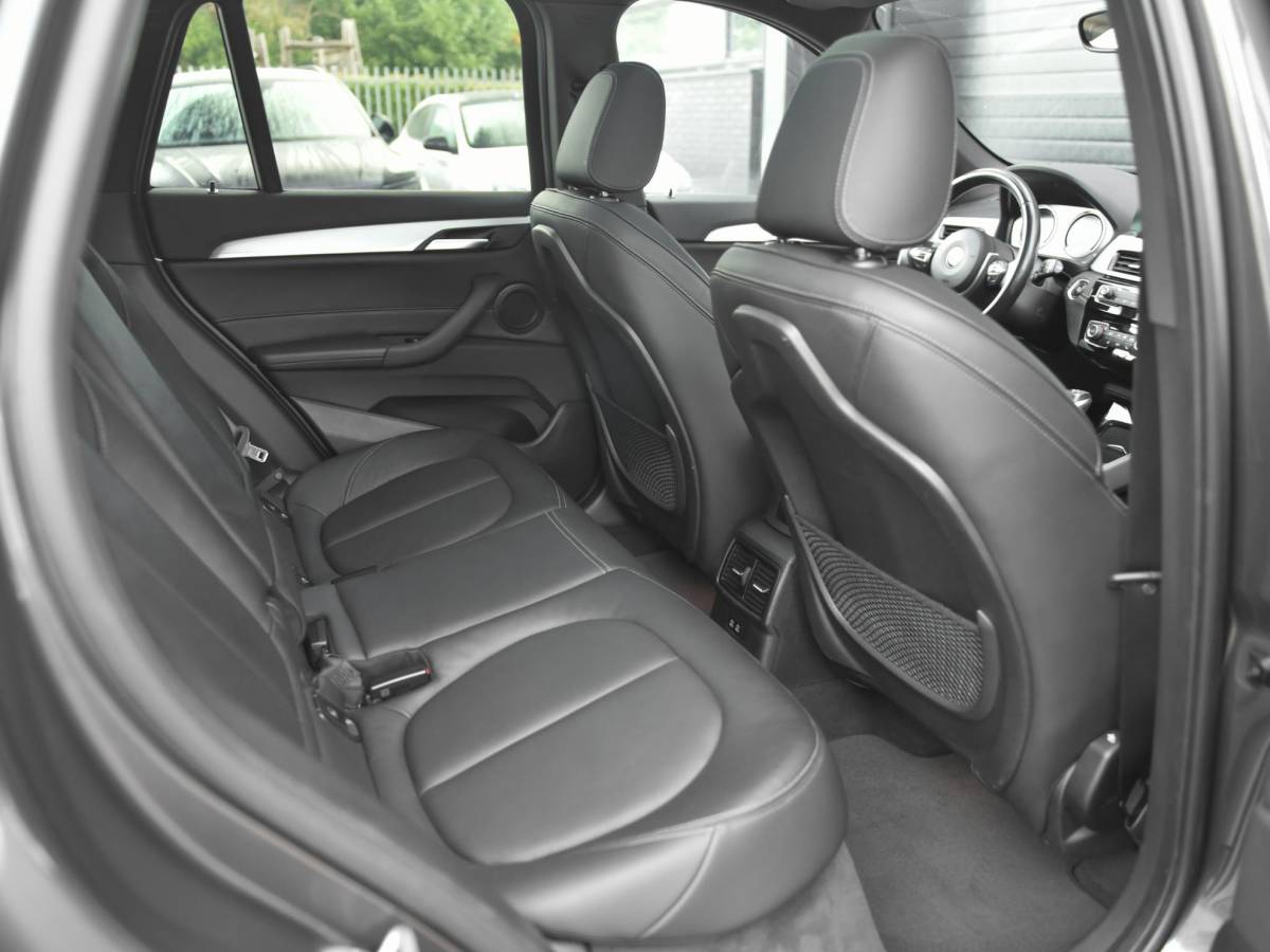 BMW X1 BMW X1 xDrive25e eDrive Edition SOH 91% M pakket Leer Pano Stoelverwarming 19 Inch Velgen