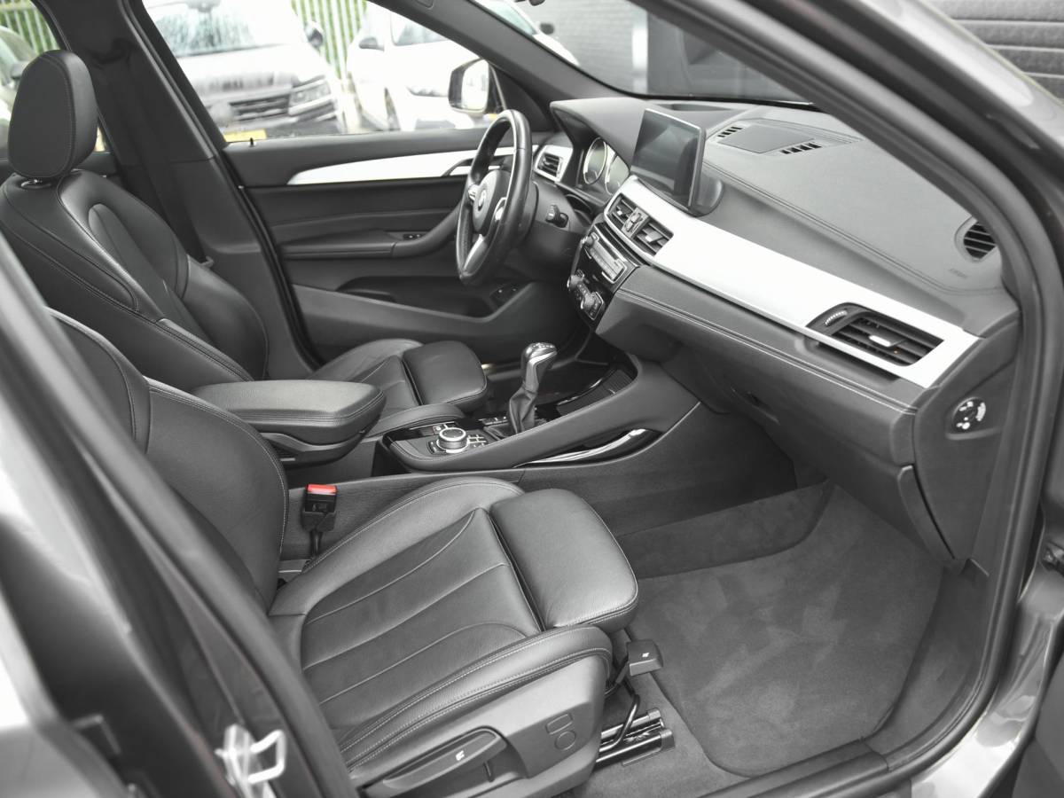 BMW X1 BMW X1 xDrive25e eDrive Edition SOH 91% M pakket Leer Pano Stoelverwarming 19 Inch Velgen