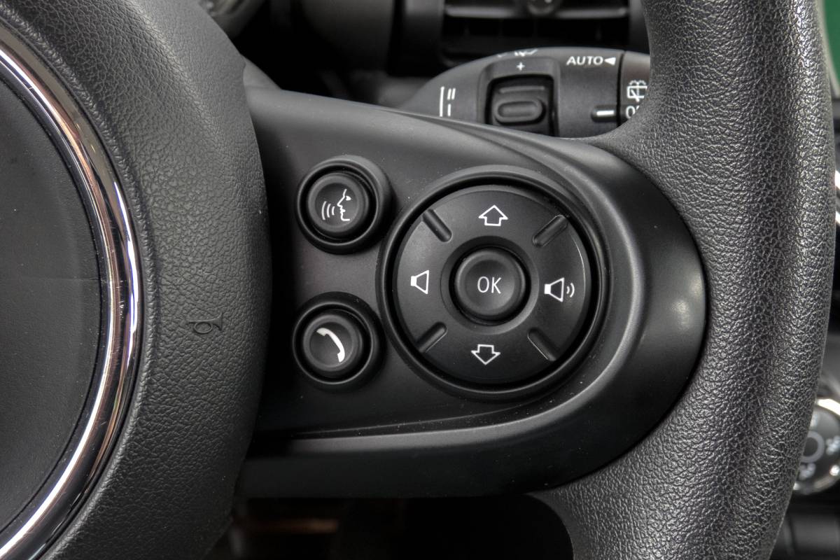 MINI 5-Deurs Mini 5-Deurs 1.5 One | Parkeersensoren | Airco | Bluetooth | Lichtmetalen velgen
