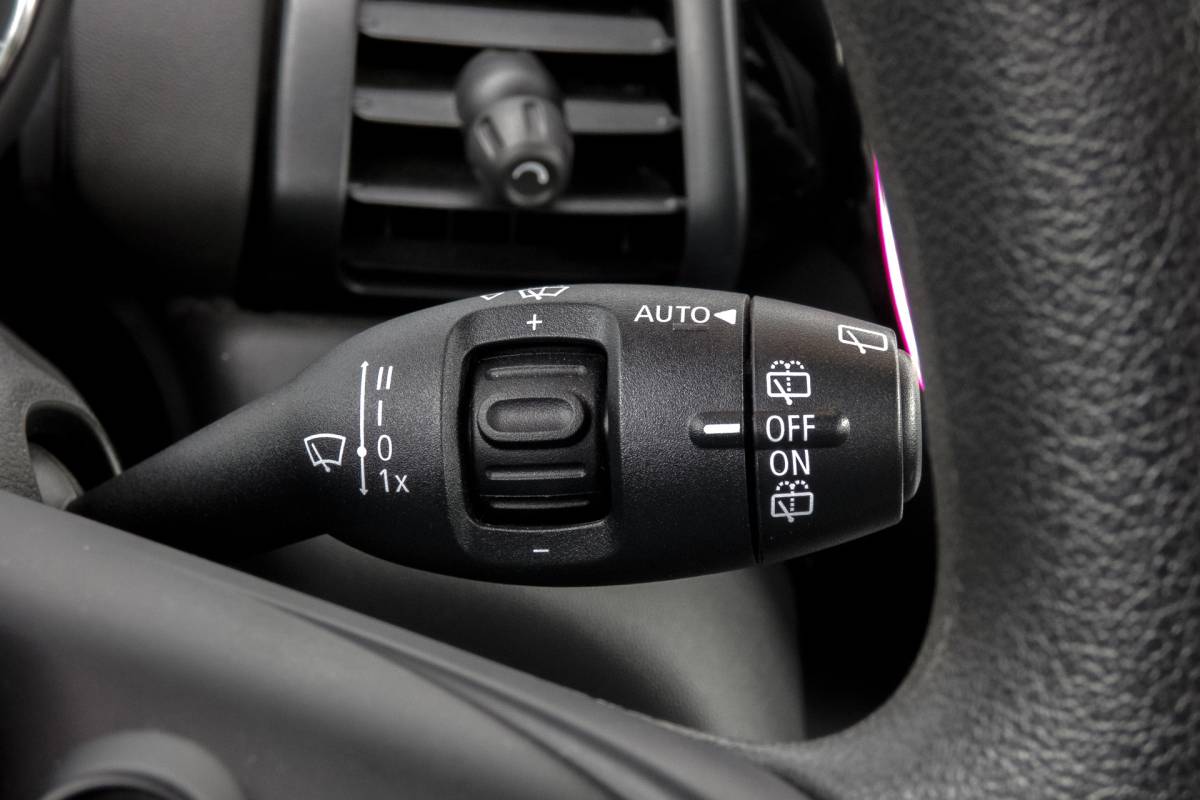 MINI 5-Deurs Mini 5-Deurs 1.5 One | Parkeersensoren | Airco | Bluetooth | Lichtmetalen velgen