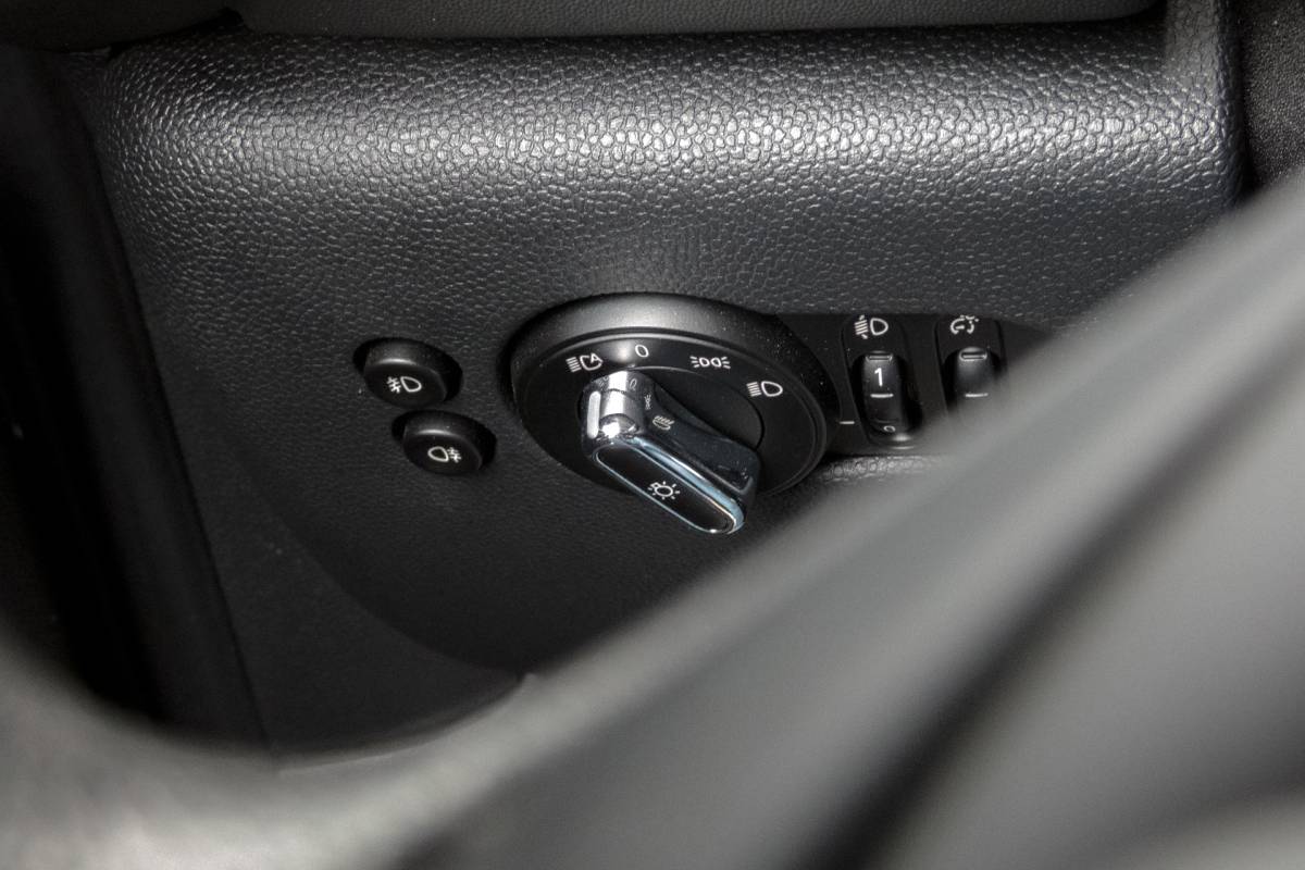 MINI 5-Deurs Mini 5-Deurs 1.5 One | Parkeersensoren | Airco | Bluetooth | Lichtmetalen velgen