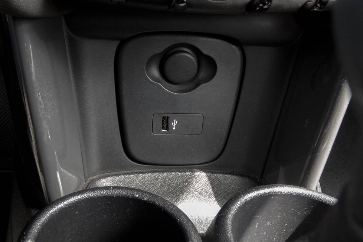 MINI 5-Deurs Mini 5-Deurs 1.5 One | Parkeersensoren | Airco | Bluetooth | Lichtmetalen velgen