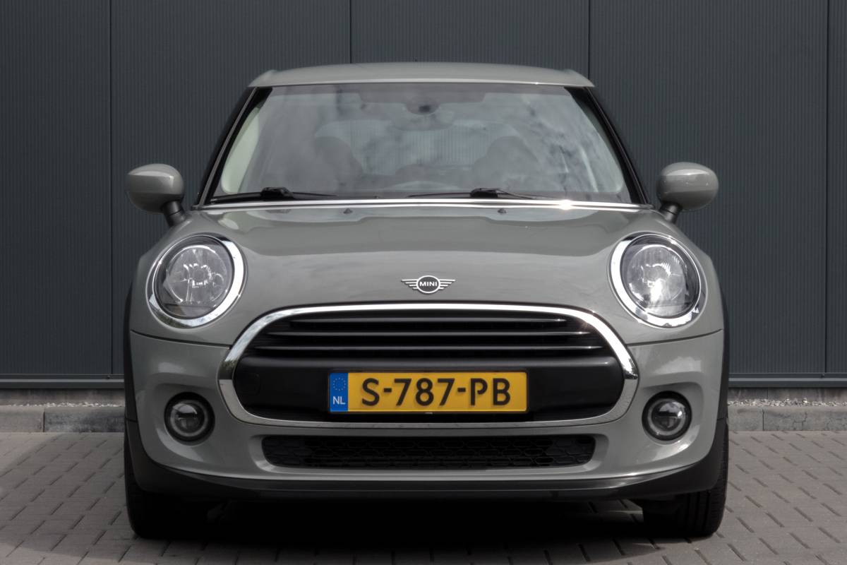 MINI 5-Deurs Mini 5-Deurs 1.5 One | Parkeersensoren | Airco | Bluetooth | Lichtmetalen velgen