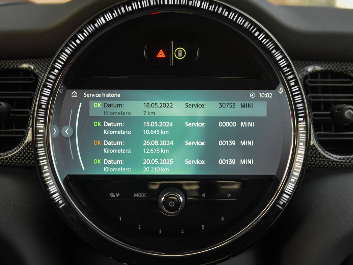 MINI 5-Deurs MINI 5-Deurs 1.5 Cooper Business Edition Leer Camera Led Navi Cruise