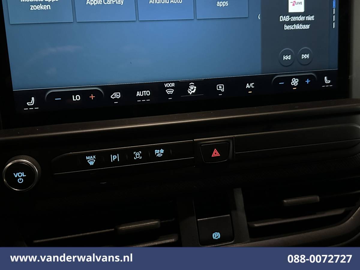 Ford Transit Custom Ford Transit Custom 2.0 TDCI 136pk L1H1 Euro6 Airco | Navigatie | LED | Apple Carplay | Adaptieve Cruisecontrol | Leder Stuur Android Auto, Verwarmde voorruit, Stoelverwarming, Parkeersensoren, Bijrijdersbank, 2590kg trekvermogen