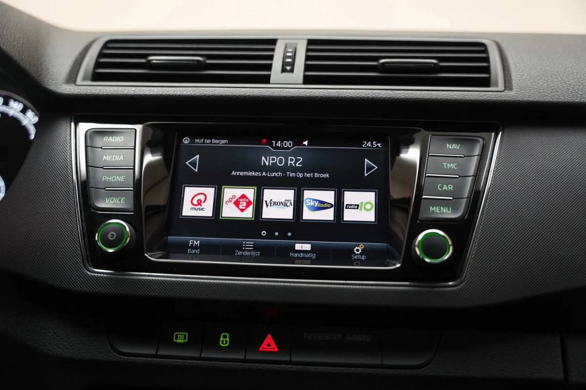Škoda Fabia Skoda Fabia COMBI 1.0 TSI Ambition [ Navi Apple/Android Climate Adapt.cruise ]