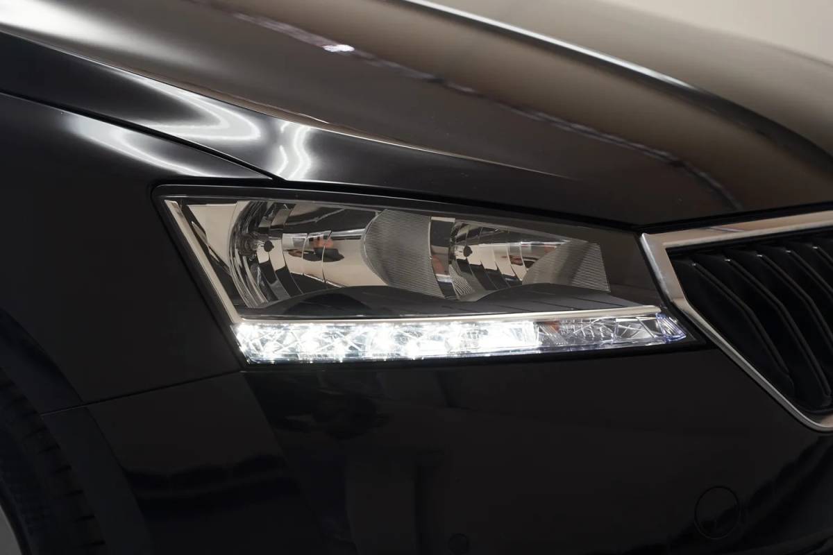 Škoda Fabia Skoda Fabia COMBI 1.0 TSI Ambition [ Navi Apple/Android Climate Adapt.cruise ]