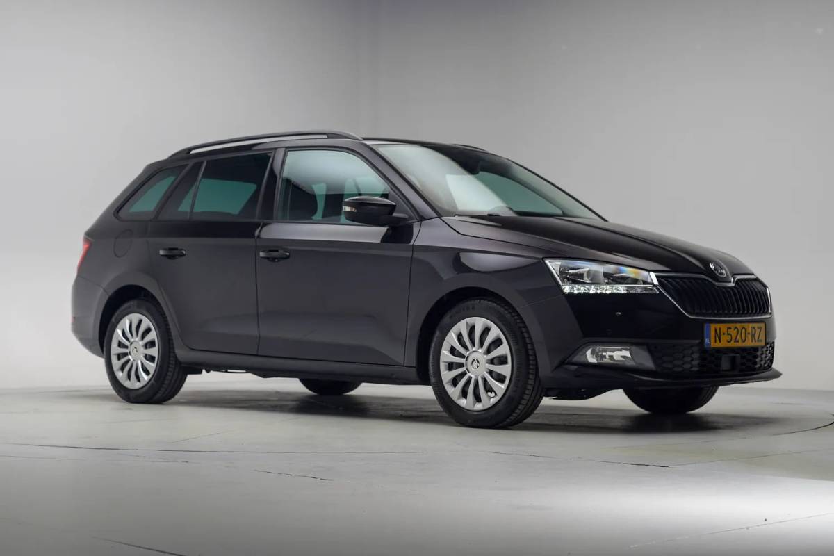 Škoda Fabia Skoda Fabia COMBI 1.0 TSI Ambition [ Navi Apple/Android Climate Adapt.cruise ]