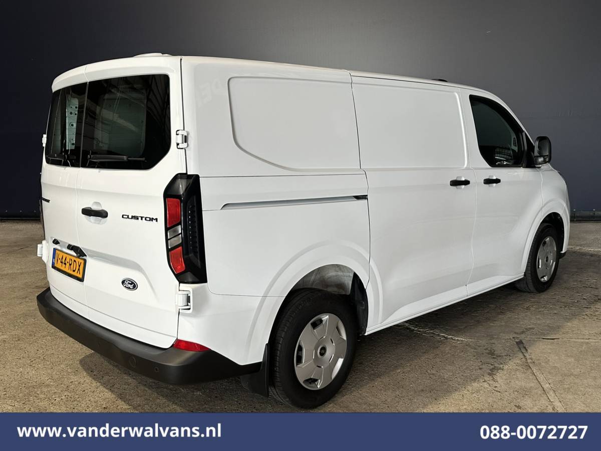 Ford Transit Custom Ford Transit Custom 2.0 TDCI 136pk L1H1 Euro6 Airco | Camera | LED | Apple Carplay | Cruisecontrol Android Auto, Verwarmde voorruit, Parkeersensoren, Bijrijdersbank