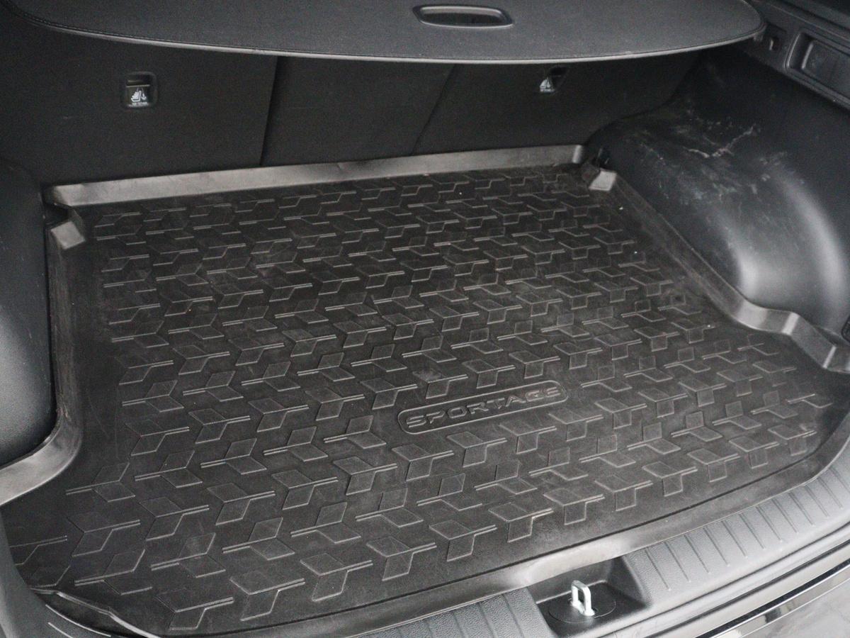 Kia Sportage Kia Sportage 1.6 T-GDi MHEV GT-Line Edition | Panoramadak | Leder | Stuur/stoel verwarming | Adaptive cruise | Dode hoek | Carplay | Camera | Park assist | Trekhaak | Achterbank verwarming