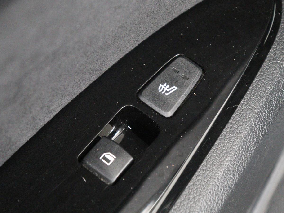 Kia Sportage Kia Sportage 1.6 T-GDi MHEV GT-Line Edition | Panoramadak | Leder | Stuur/stoel verwarming | Adaptive cruise | Dode hoek | Carplay | Camera | Park assist | Trekhaak | Achterbank verwarming