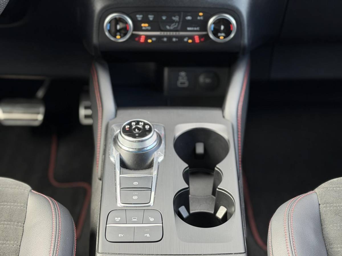 Ford Kuga Ford Kuga 2.5 PHEV Graphite Tech Edition |Black Pack|B&O|ACC|Winter|360Cam|HUD|Trekhaak