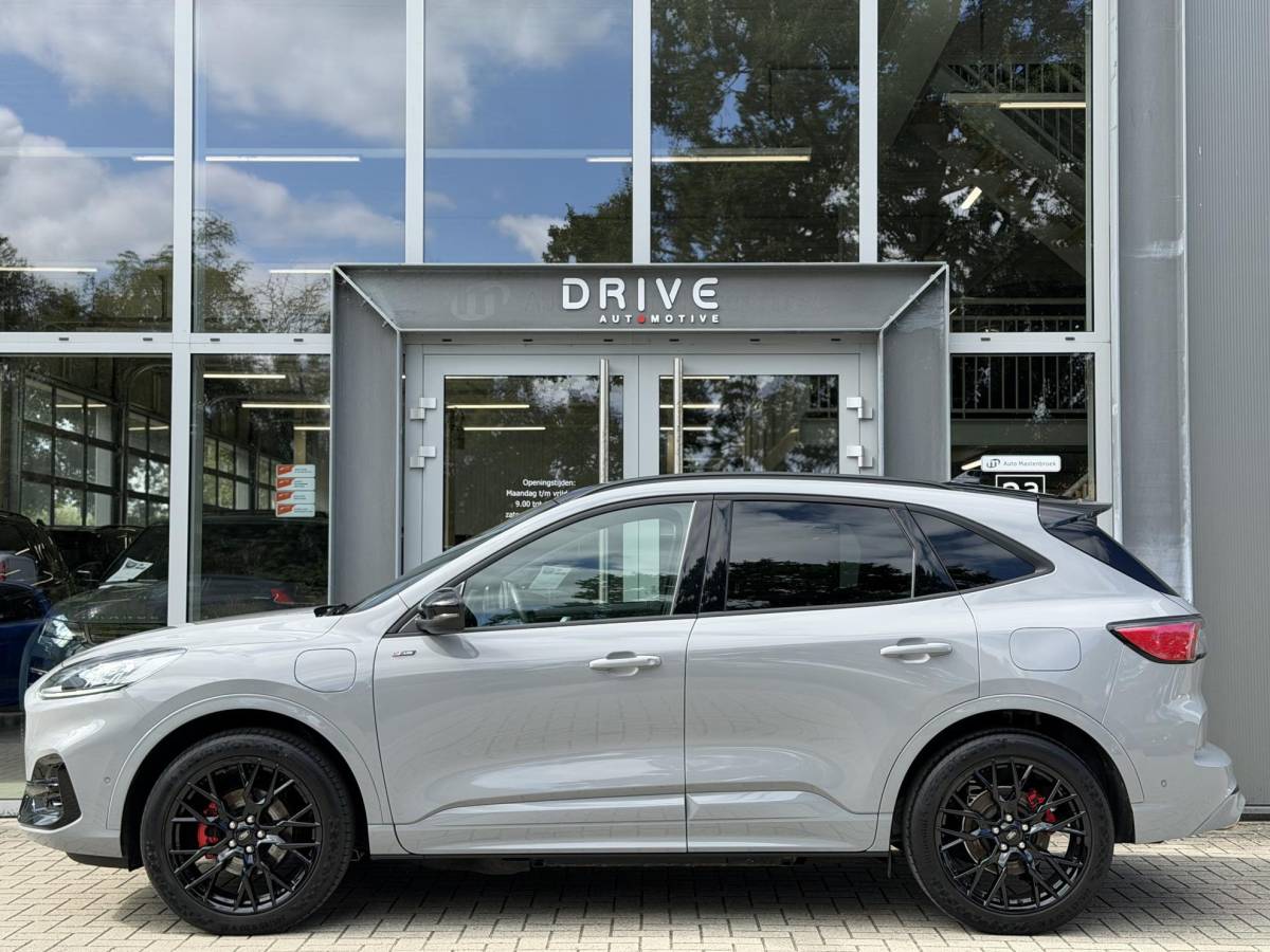 Ford Kuga Ford Kuga 2.5 PHEV Graphite Tech Edition |Black Pack|B&O|ACC|Winter|360Cam|HUD|Trekhaak