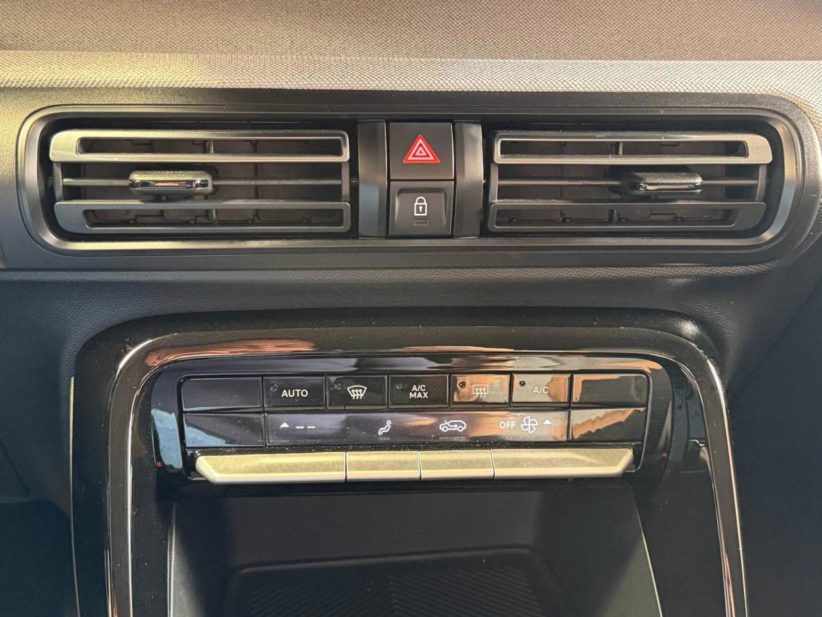 Citroën C3 Aircross Citroen C3 AIRCROSS 1.2 Hybrid 145pk Plus, 1 Jaar Bovag Garantie, Automaat, camera, Carplay