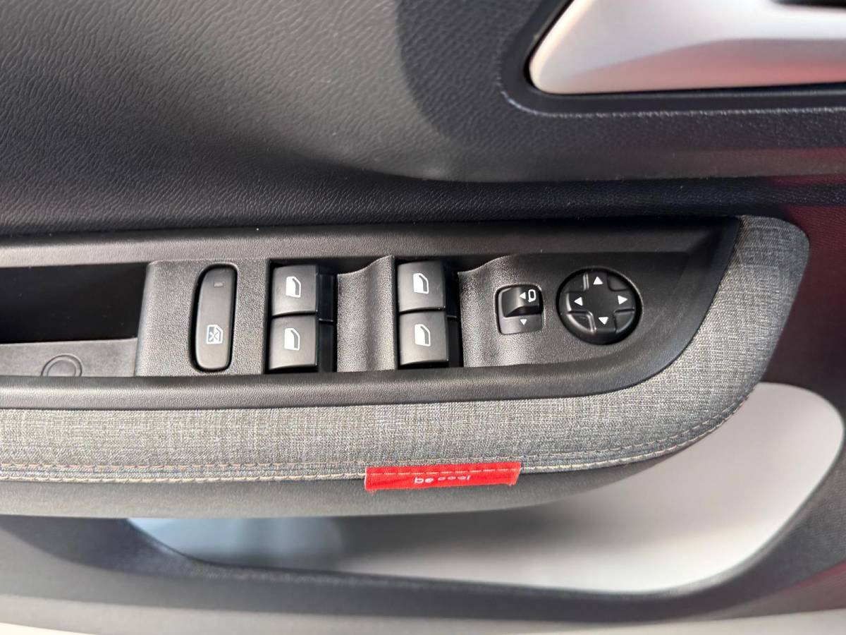 Citroën C3 Aircross Citroen C3 AIRCROSS 1.2 Hybrid 145pk Plus, 1 Jaar Bovag Garantie, Automaat, camera, Carplay