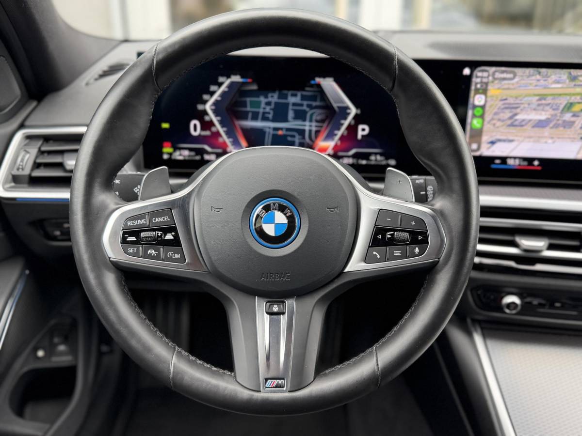 BMW 3 Serie BMW 3-serie Touring 330e xDrive M-Sport Pro |Pano|Driving Ass Prof|Innovation|360Cam|19″|