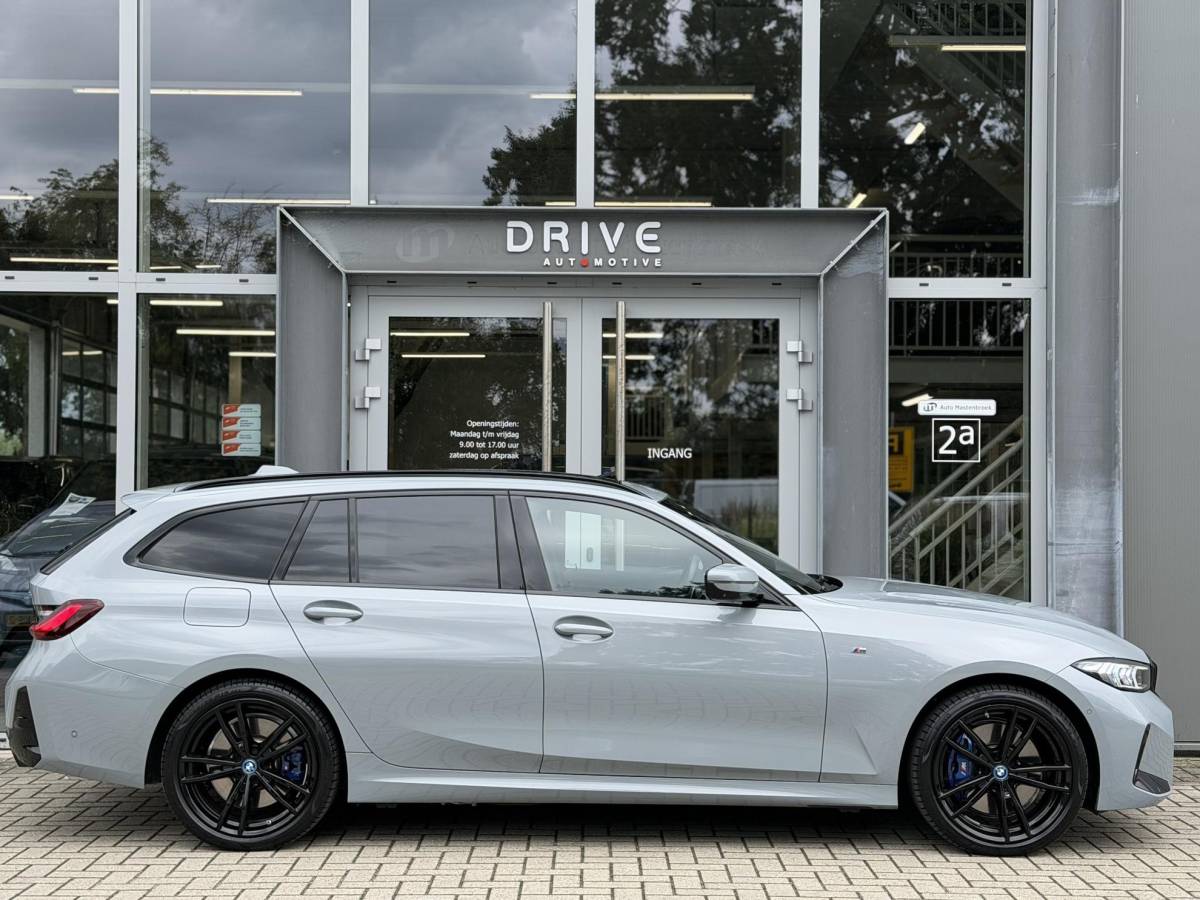 BMW 3 Serie BMW 3-serie Touring 330e xDrive M-Sport Pro |Pano|Driving Ass Prof|Innovation|360Cam|19″|