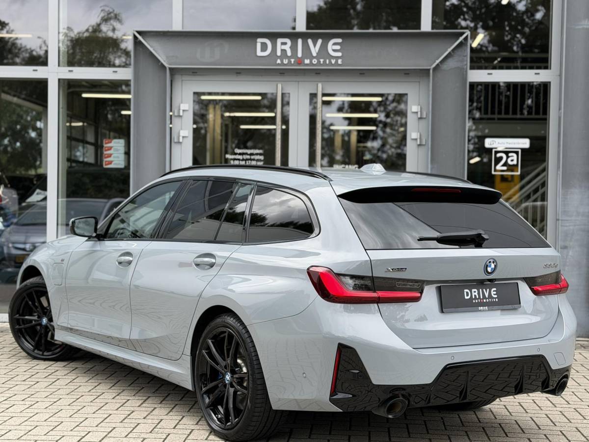 BMW 3 Serie BMW 3-serie Touring 330e xDrive M-Sport Pro |Pano|Driving Ass Prof|Innovation|360Cam|19″|