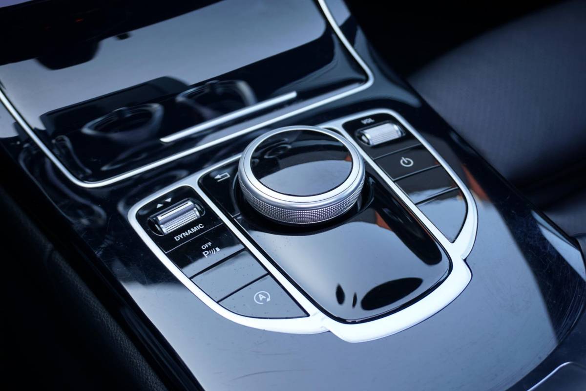 Mercedes-Benz C-Klasse Mercedes-Benz C-klasse Estate 180 Business Solution AMG + CAMERA / PANO / DODEHOEK / NAVI / LEDER