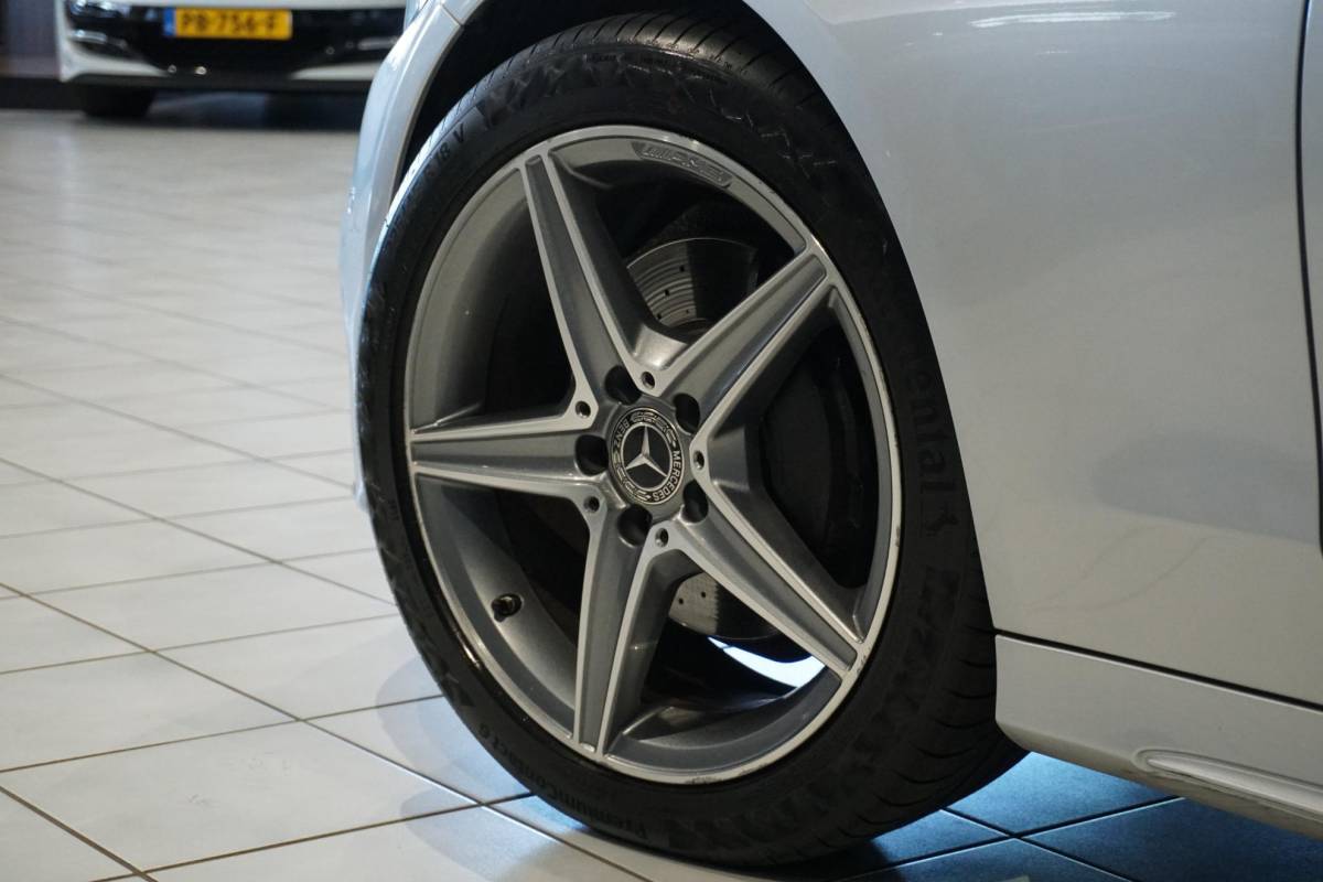 Mercedes-Benz C-Klasse Mercedes-Benz C-klasse Estate 180 Business Solution AMG + CAMERA / PANO / DODEHOEK / NAVI / LEDER