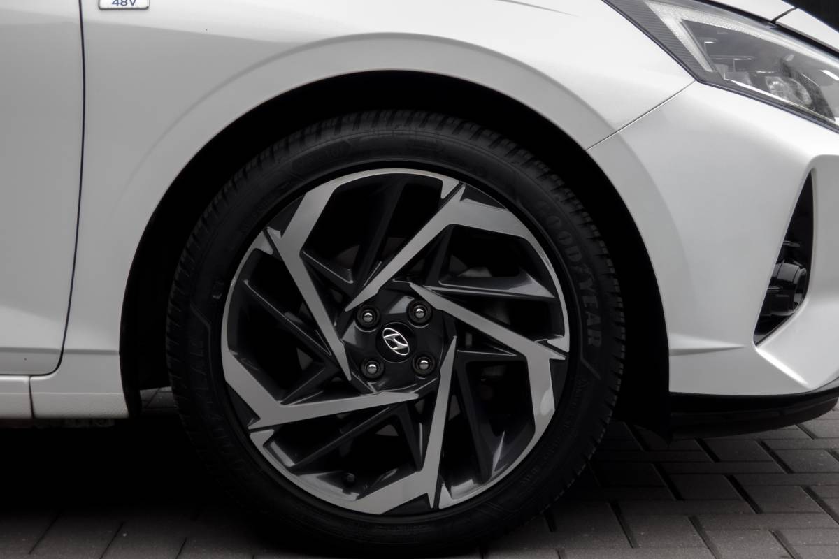 Hyundai i20 Hyundai I20 1.0 T-GDI N Line | BOSE | Stuur-& Stoelverwarming | Camera | Apple Carplay | Parkeersensoren