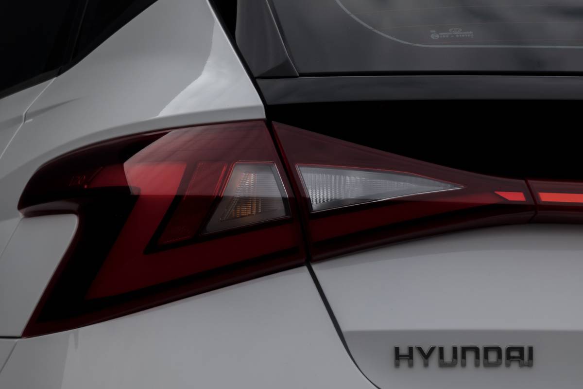 Hyundai i20 Hyundai I20 1.0 T-GDI N Line | BOSE | Stuur-& Stoelverwarming | Camera | Apple Carplay | Parkeersensoren
