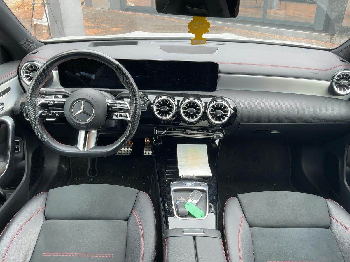 Mercedes-Benz CLA Mercedes-Benz CLA-klasse 250 e AMG Line