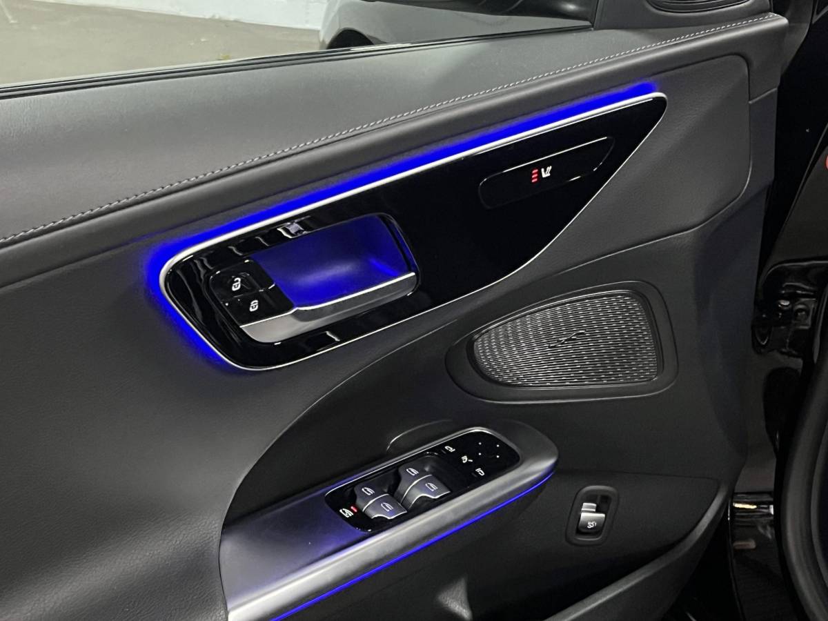 Mercedes-Benz C-Klasse Mercedes-Benz C-klasse 180 AMG Line Ambiente verlichting | Cruise control | Stoelverwarming | Achteruitrij camera | AMG wielen | Carplay | Dodehoek | Navigatie