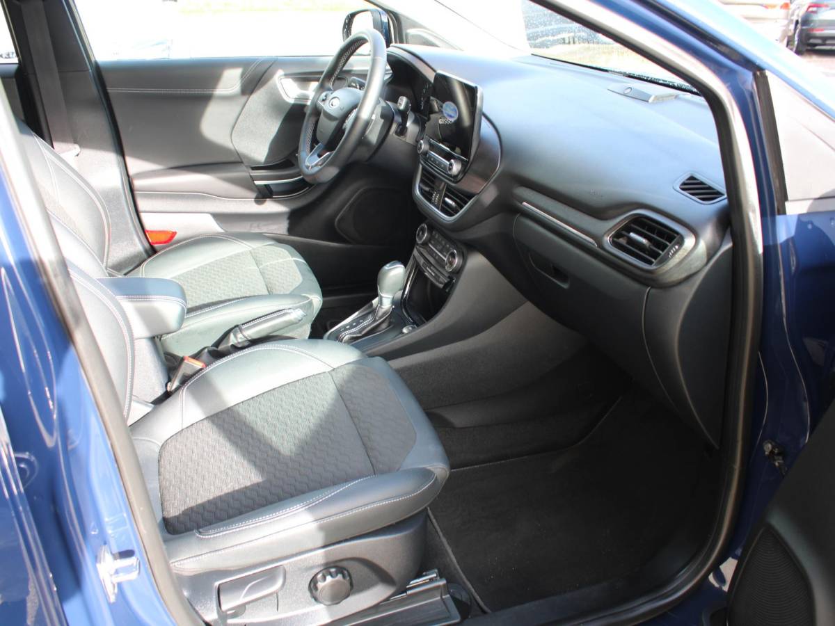 Ford Puma Ford Puma 1.0 EcoBoost Hybrid Titanium X | TREKHAAK | APPLE CARPLAY | KEYLESS ENTRY |