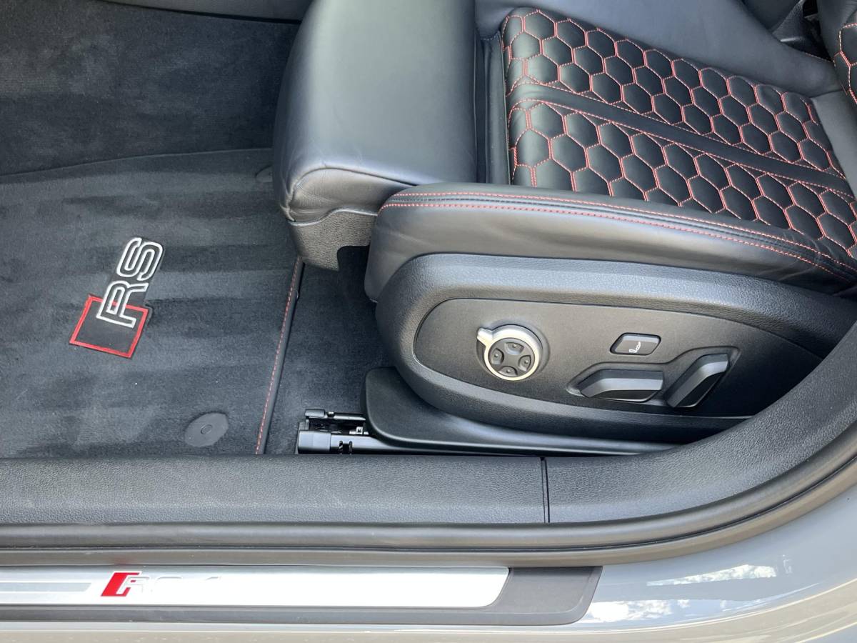 Audi RS4 Audi RS4 Avant 2.9 TFSI RS 4 quattro | NL Auto/Voll.Historie/Pano.Dak/Head-Up/Bang&Olufsen/Navi/Sportdiffertentieel/Elektr.Wegklapbare Trekhaak