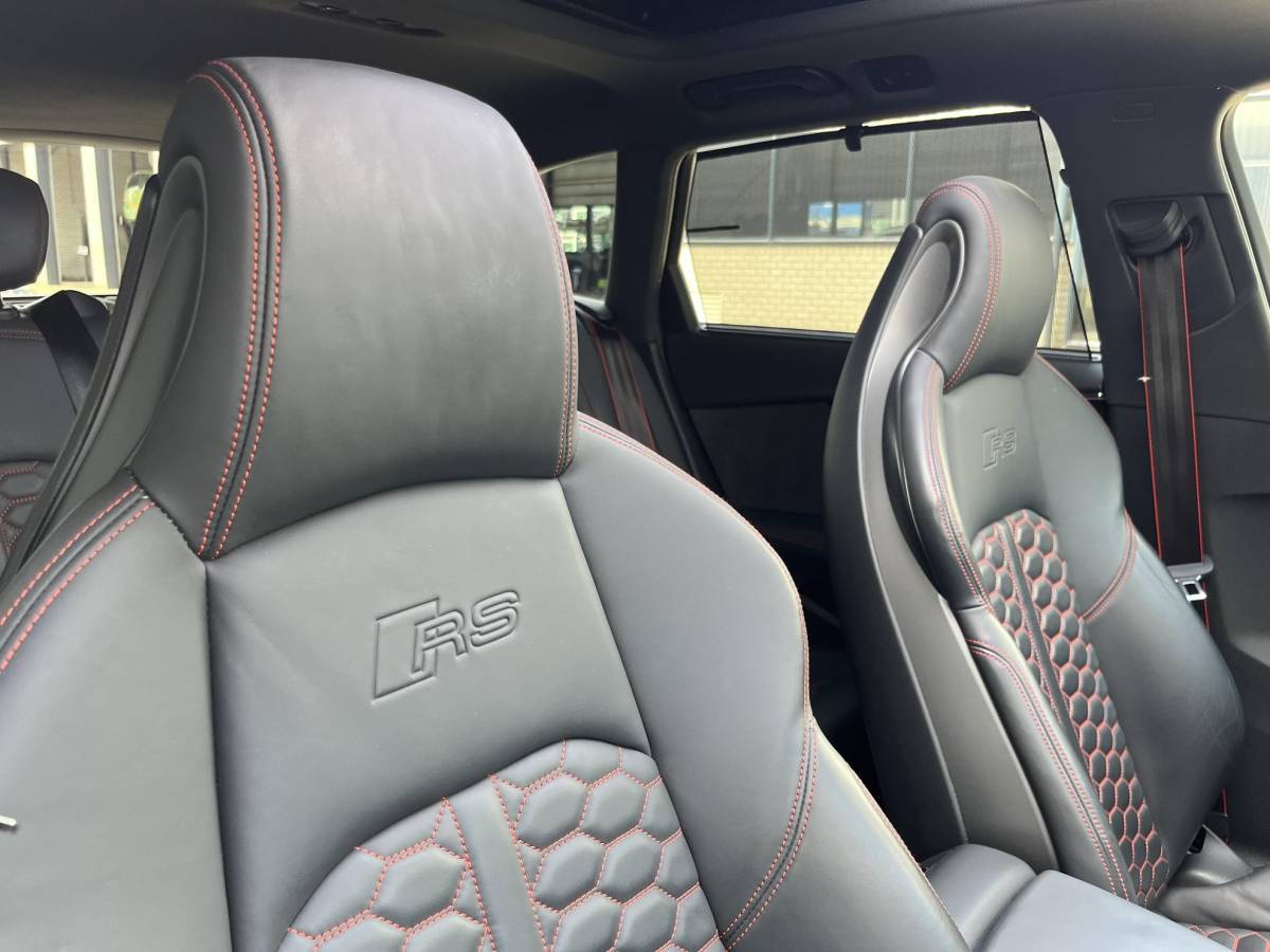 Audi RS4 Audi RS4 Avant 2.9 TFSI RS 4 quattro | NL Auto/Voll.Historie/Pano.Dak/Head-Up/Bang&Olufsen/Navi/Sportdiffertentieel/Elektr.Wegklapbare Trekhaak