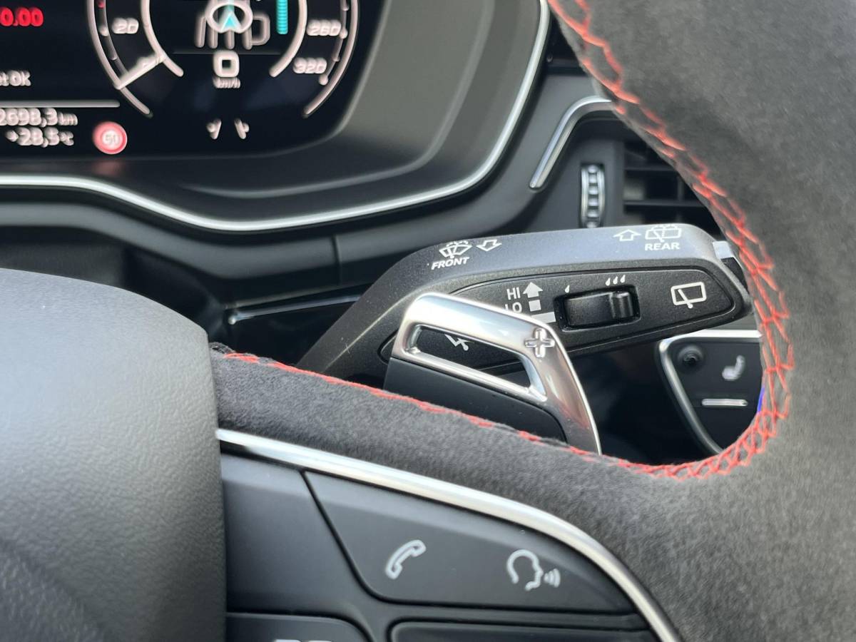 Audi RS4 Audi RS4 Avant 2.9 TFSI RS 4 quattro | NL Auto/Voll.Historie/Pano.Dak/Head-Up/Bang&Olufsen/Navi/Sportdiffertentieel/Elektr.Wegklapbare Trekhaak