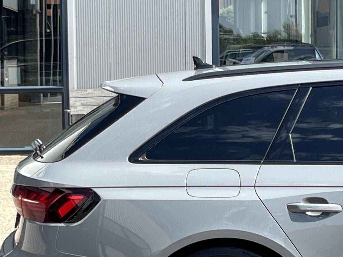 Audi RS4 Audi RS4 Avant 2.9 TFSI RS 4 quattro | NL Auto/Voll.Historie/Pano.Dak/Head-Up/Bang&Olufsen/Navi/Sportdiffertentieel/Elektr.Wegklapbare Trekhaak