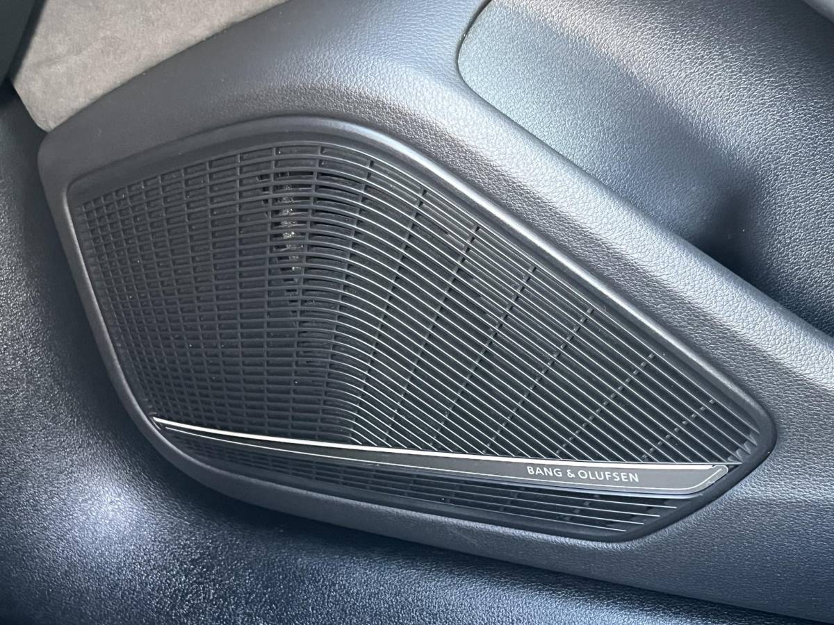 Audi RS4 Audi RS4 Avant 2.9 TFSI RS 4 quattro | NL Auto/Voll.Historie/Pano.Dak/Head-Up/Bang&Olufsen/Navi/Sportdiffertentieel/Elektr.Wegklapbare Trekhaak