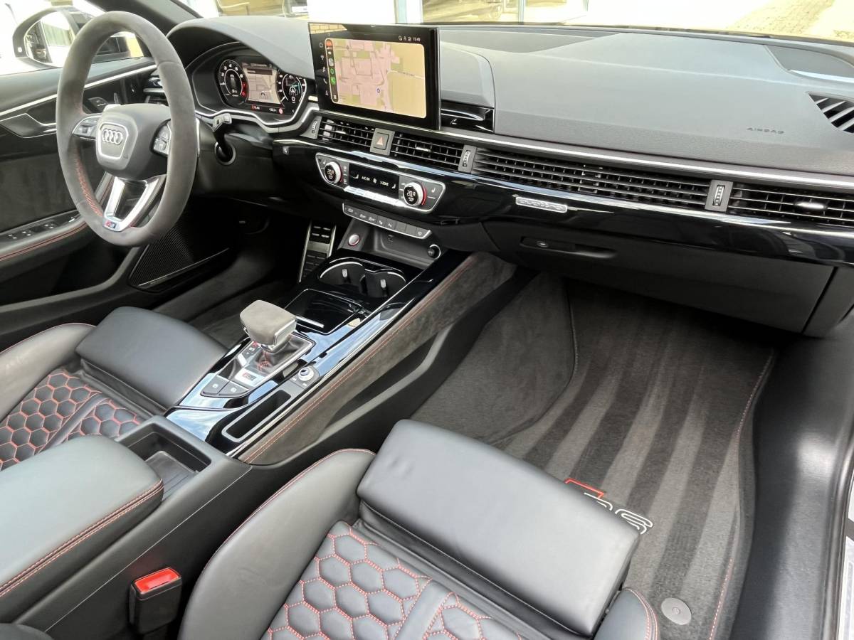 Audi RS4 Audi RS4 Avant 2.9 TFSI RS 4 quattro | NL Auto/Voll.Historie/Pano.Dak/Head-Up/Bang&Olufsen/Navi/Sportdiffertentieel/Elektr.Wegklapbare Trekhaak