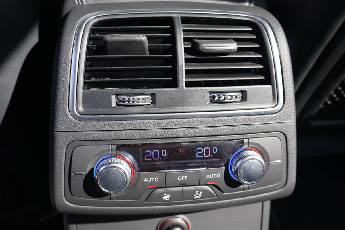 Audi A6 Audi A6 1.8 TFSI Avant S-Line 190pk I Navigatie I Climate | Cruise | LED | Parkeersensoren |