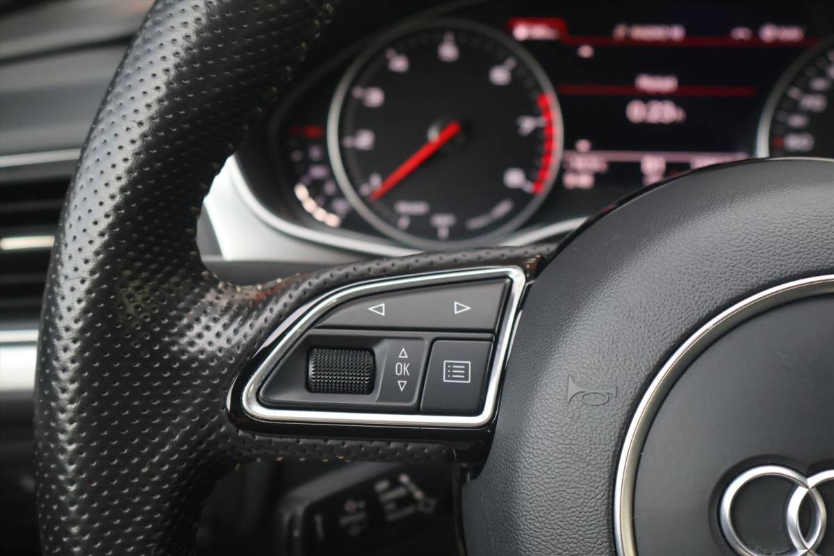 Audi A6 Audi A6 1.8 TFSI Avant S-Line 190pk I Navigatie I Climate | Cruise | LED | Parkeersensoren |