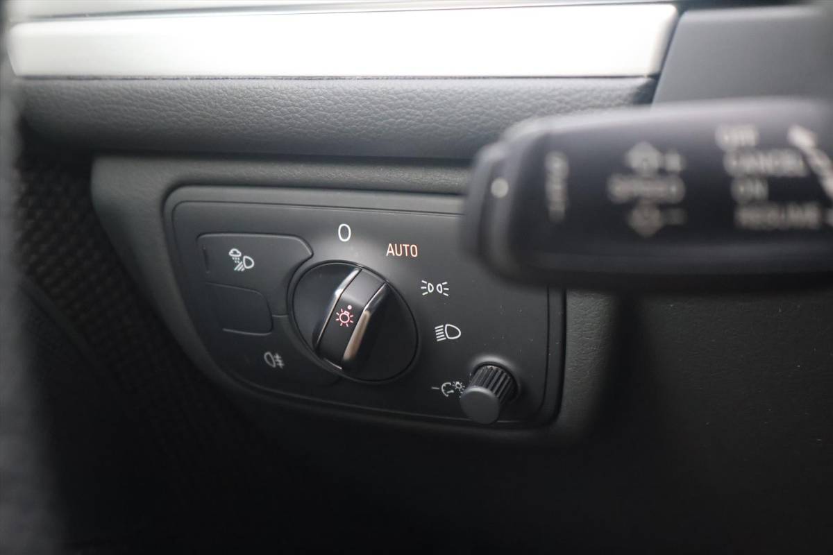 Audi A6 Audi A6 1.8 TFSI Avant S-Line 190pk I Navigatie I Climate | Cruise | LED | Parkeersensoren |