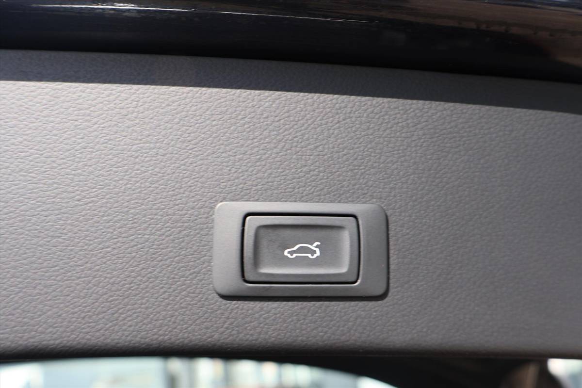 Audi A6 Audi A6 1.8 TFSI Avant S-Line 190pk I Navigatie I Climate | Cruise | LED | Parkeersensoren |
