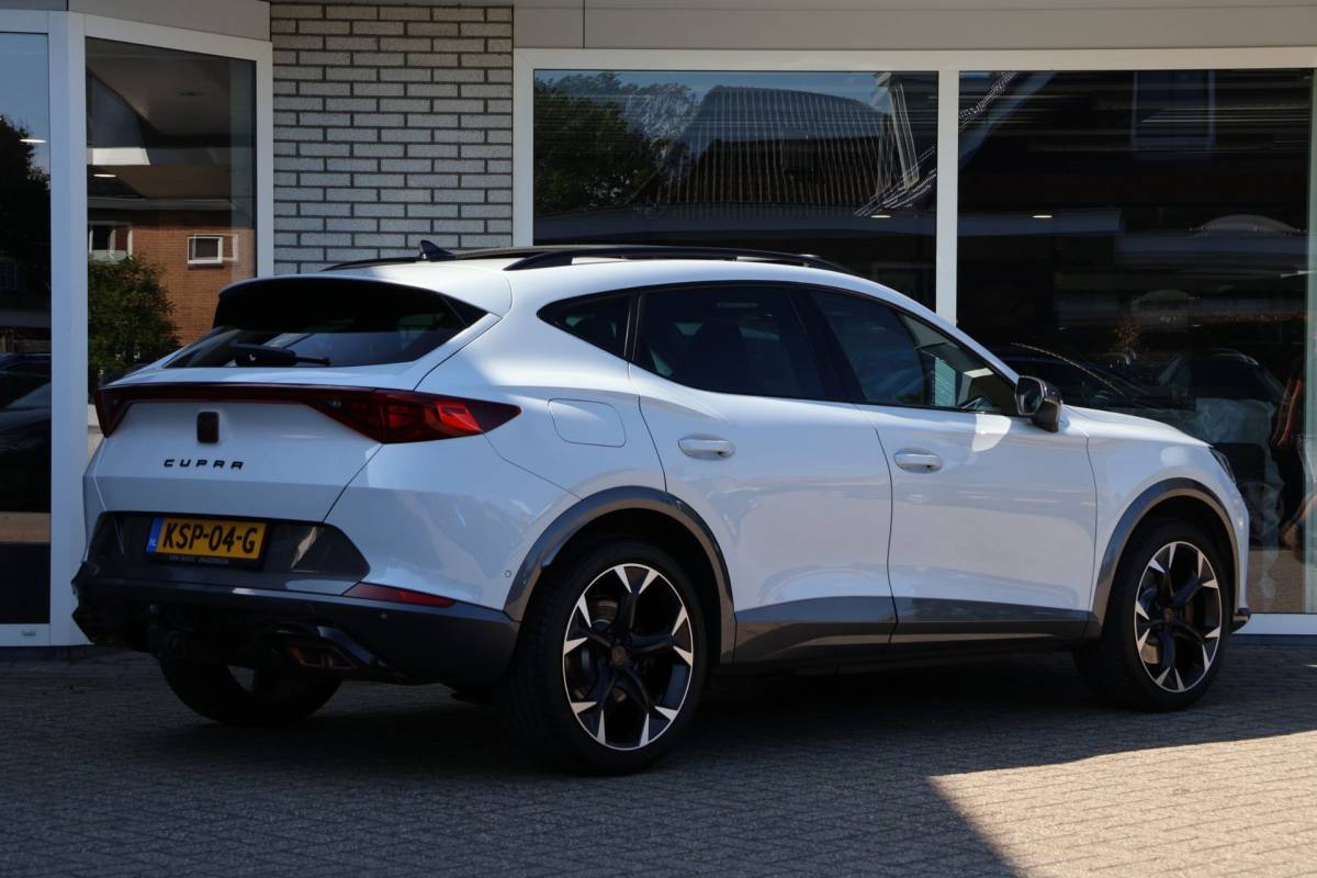 CUPRA Formentor Cupra Formentor 1.4 e-Hybrid SOH 99% VZ Panoramadak 360° Camera Volleer Memory-stoel