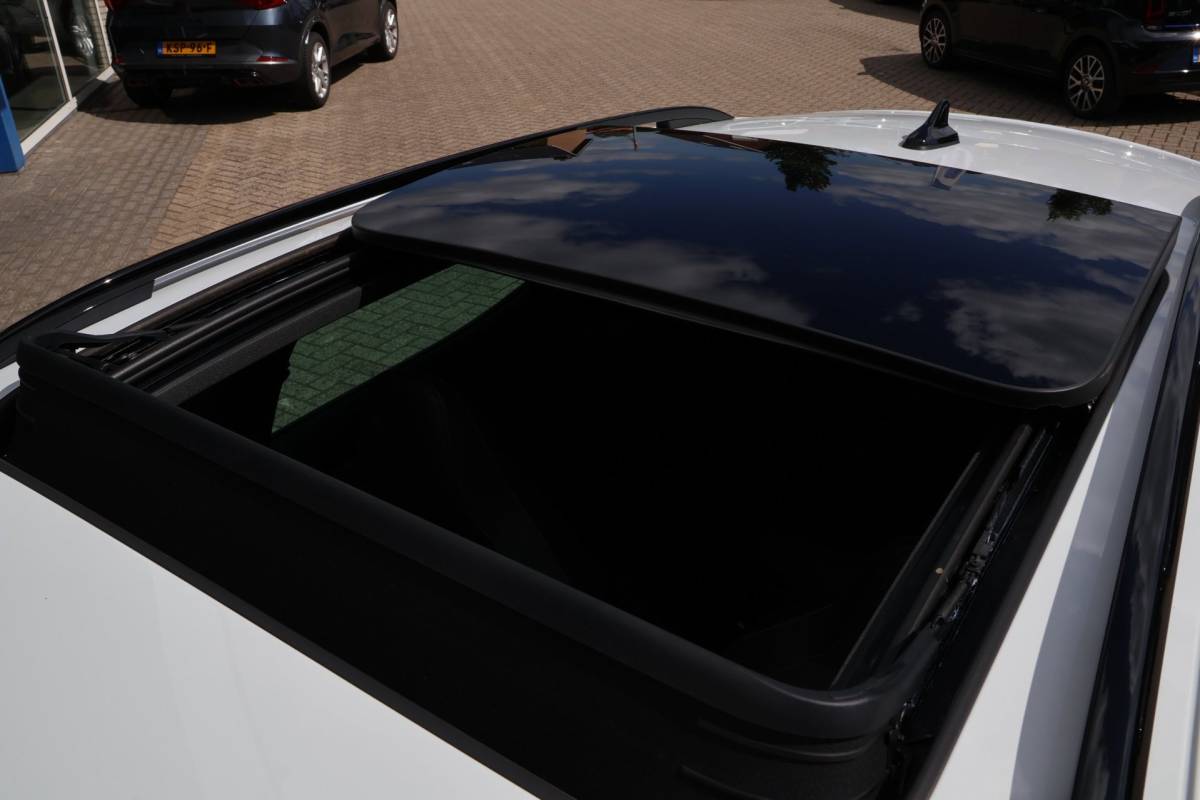 CUPRA Formentor Cupra Formentor 1.4 e-Hybrid SOH 99% VZ Panoramadak 360° Camera Volleer Memory-stoel