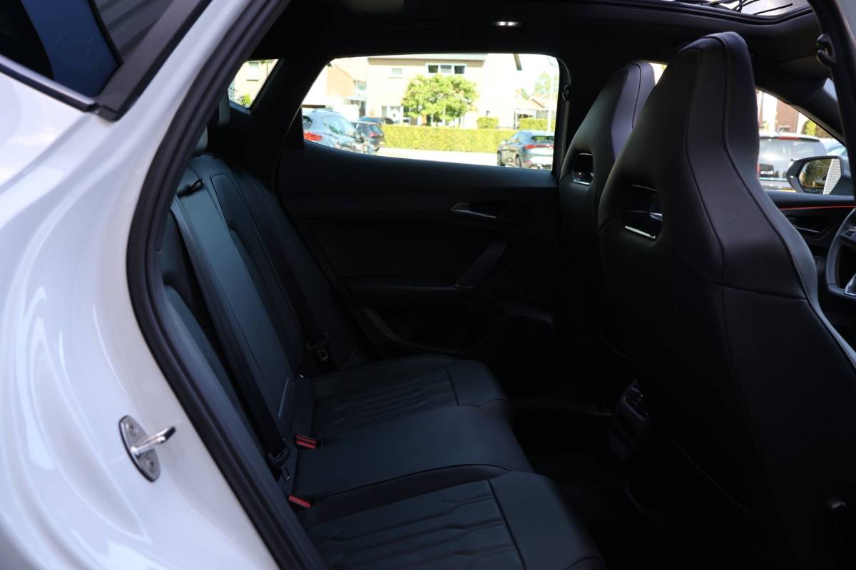 CUPRA Formentor Cupra Formentor 1.4 e-Hybrid SOH 99% VZ Panoramadak 360° Camera Volleer Memory-stoel