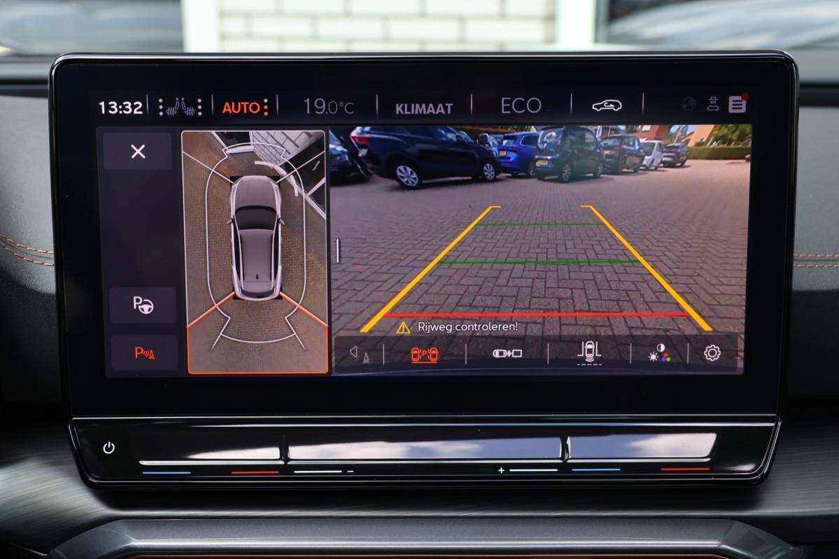 CUPRA Formentor Cupra Formentor 1.4 e-Hybrid SOH 99% VZ Panoramadak 360° Camera Volleer Memory-stoel